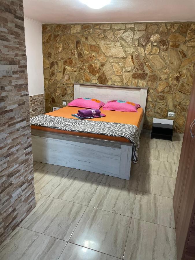 Vila Vlad Două Mai Exteriör bild